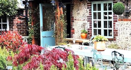 Escape the Ordinary - Dorset Village Vacation