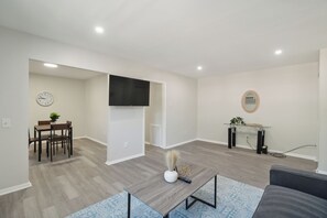 Smart TV, offices