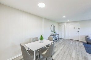 Interior - Pine Brook 817 I Corporate 1Br Apartment ! (Newark)