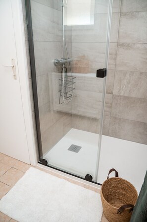Hair dryer, towels, toilet paper - Havre de Paix - Peaceful oasis in Pors Carn, 8 minutes from the beach (Penmarc'h)
