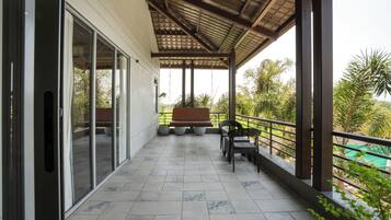 Family Double Room | Terrace/patio