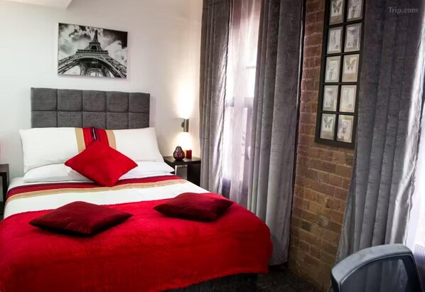 アパートメント | 1 室のベッドルーム、アイロン / アイロン台、WiFi (無料)、ベッドシーツ