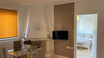 Comfort Apartment, City View | Interior