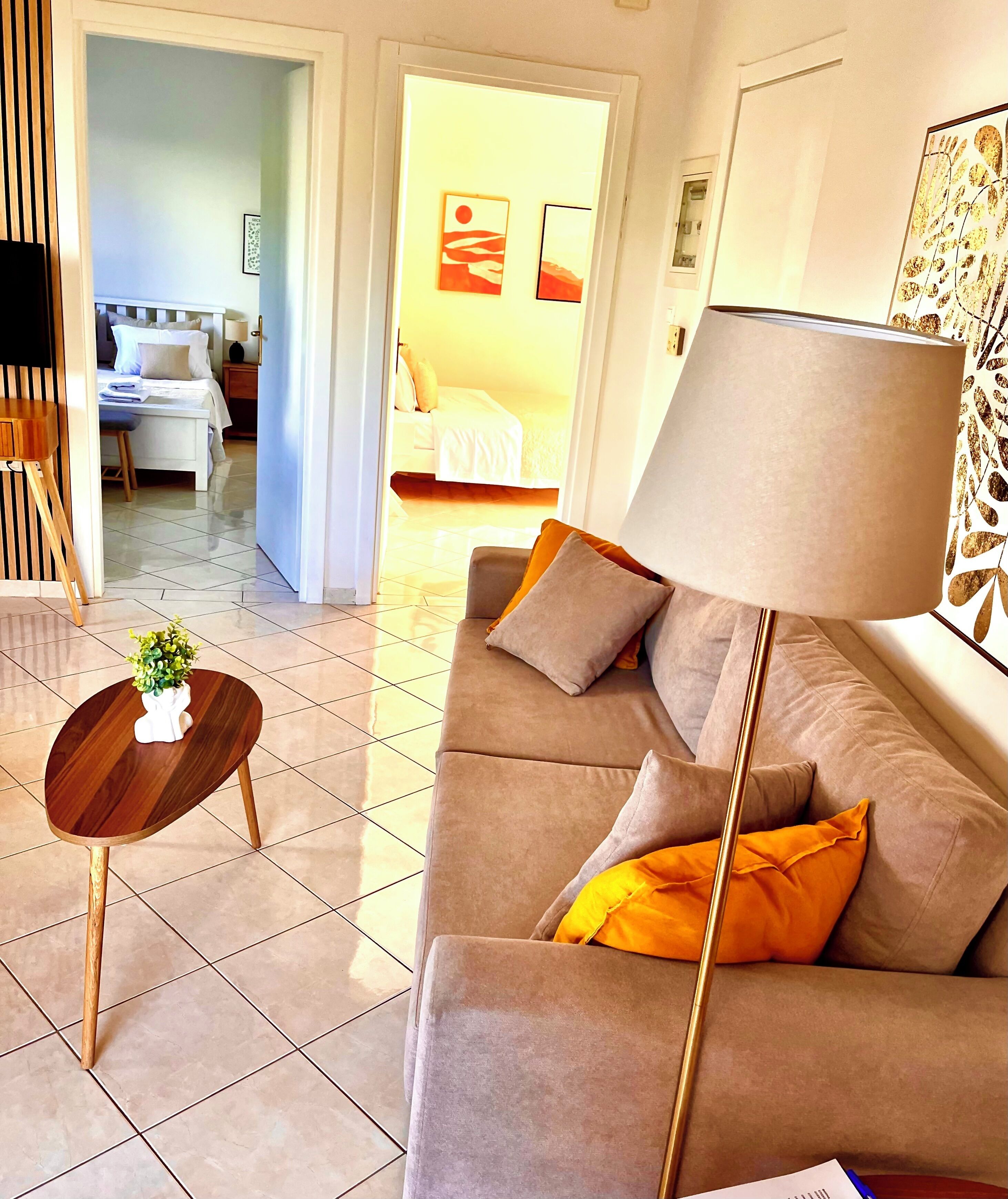 Comfort Apartment, City View | Living area | 32-inch flat-screen TV with digital channels