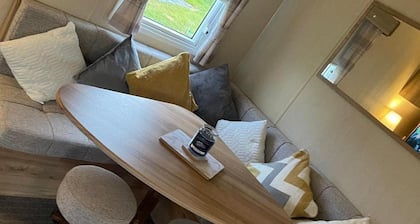 Seaside Caravan Retreat in Craig Tara