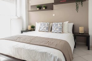 1 bedroom, iron/ironing board, WiFi, bed sheets - Bright 1 Bd Apt in Ampelokipoi with Balcony (Athens)