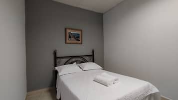 1 habitación, wifi y ropa de cama