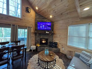 TV, fireplace, video games, stereo - Treehouse Duo Lakefront  2 Private Hot Tubs (Belgrade)