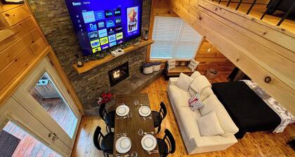 Treehouse Duo Lakefront 2 Private Hot Tubs