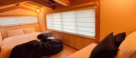 Comfort Cabin, Mountain View | Down comforters, individually furnished, iron/ironing board, free WiFi