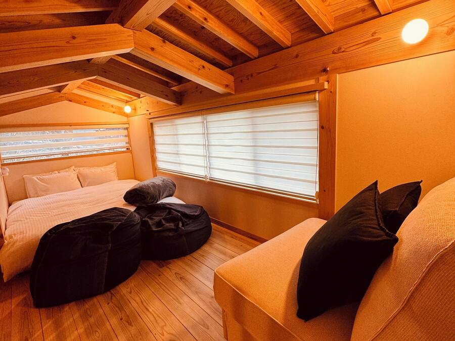 Comfort Cabin, Mountain View | Down comforters, individually furnished, iron/ironing board, free WiFi