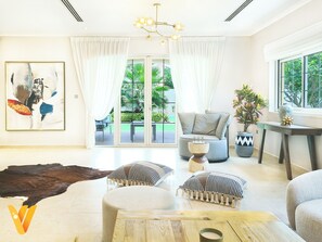 3 bedrooms, free WiFi - Venduras- Luxe 3BR Villa Jumeirah Park (Dubai)