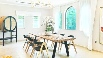 3 bedrooms, free WiFi