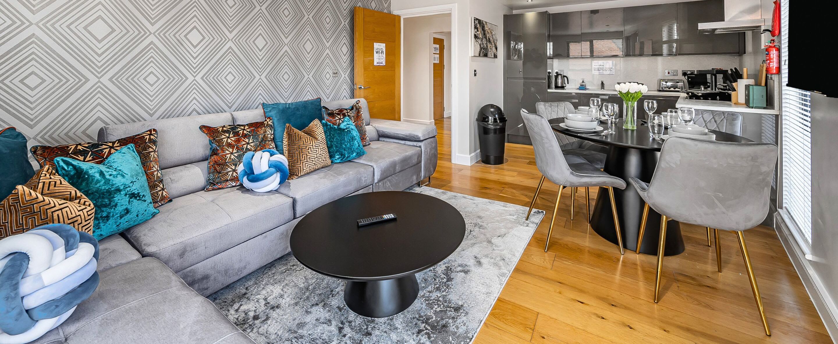 Televisor i oficines 