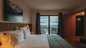 Panoramic-Doppelzimmer, Terrasse, Talblick | Terrasse/Patio