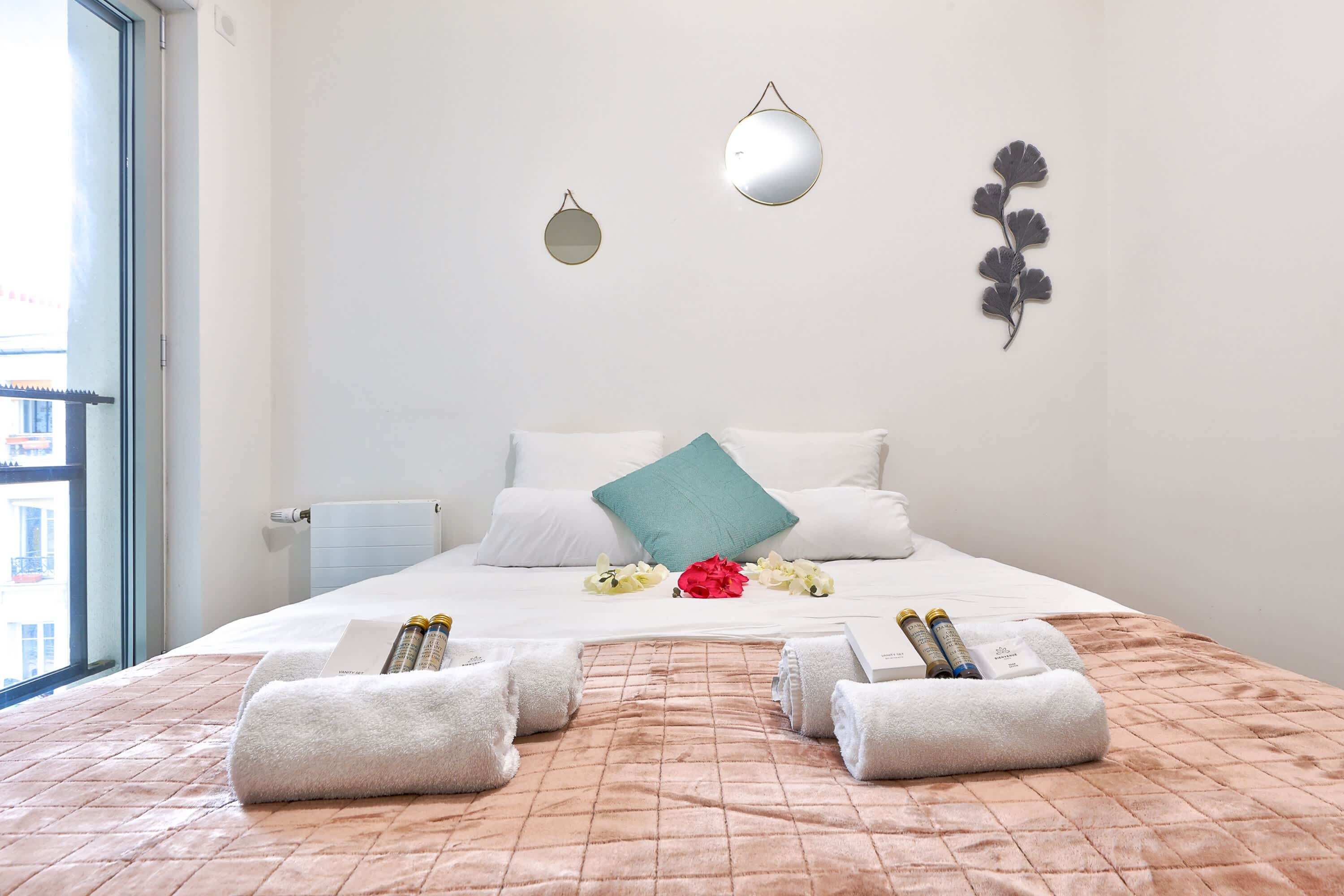 1 bedroom, travel crib, WiFi, bed sheets