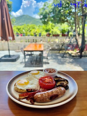 Free daily English breakfast  - Cloud Tree Inn XiChong ShenZhen-YunShuLi (Shenzhen)
