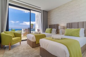 Villa familiar, vista al mar | 4 habitaciones, cortinas blackout y insonorización 