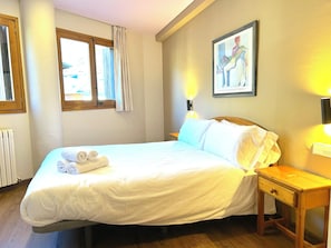 Comfort Double or Twin Room | Desk, free WiFi, wheelchair access - La Posada d'Àneu by RdA Hotels (Esterri D'Aneu)