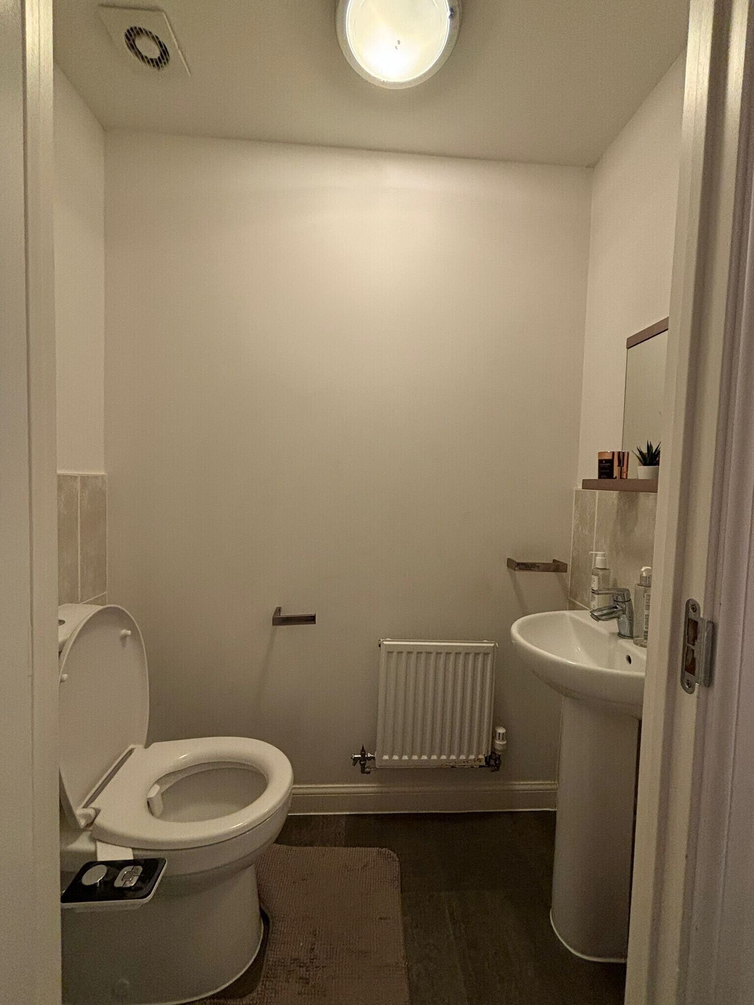 House | Bathroom