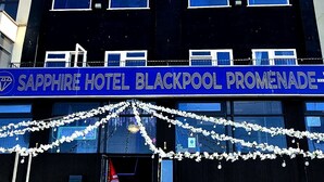 A building with a sign for 'Sapphire Hotel Blackpool Promenade'. - Sapphire Hotel Blackpool (Blackpool)