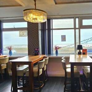 Bar (in der Unterkunft)