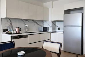 Deluxe Suite, Balcony, Sea View | In-room safe, soundproofing, iron/ironing board - Hattusa Vacation Thermal Club Kazdaglari (Edremit)