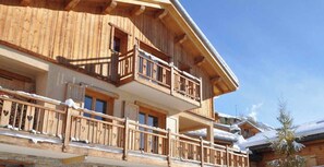 Exterior detail - Le « Tout Schuss » Chalet : Vue Panoramique aux Deux Alpes Pour 16 Personnes (Les Deux Alpes)