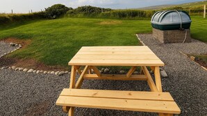 Outdoor dining - Donegal 3beds Cottage - Petsok, Family,freeparking (Ardara)
