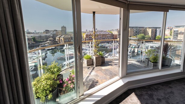 Interior - London Luxury Apartment With 3 Bedrooms (London)