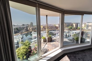Interior - London Luxury Apartment With 3 Bedrooms (London)