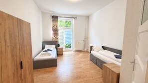 Room - Schöne, Frisch Sanierte Ferienwohnung, Ideal für Familien Aufenthalte (Hamburg)
