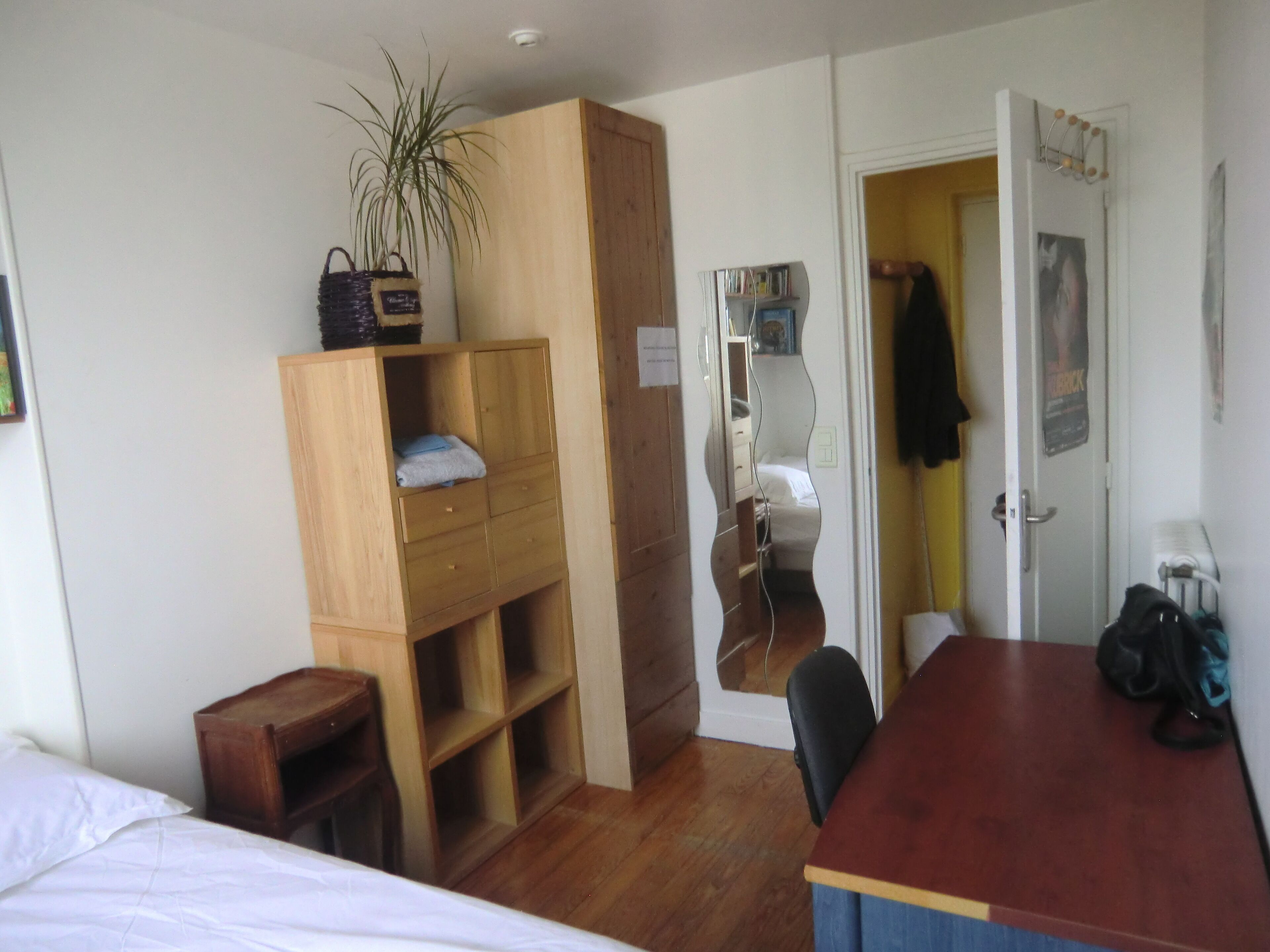 2 chambres, fer et planche à repasser, Wi-Fi gratuit, draps fournis