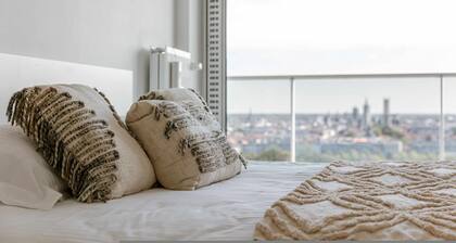 Bright Apartment With City View and Terrace