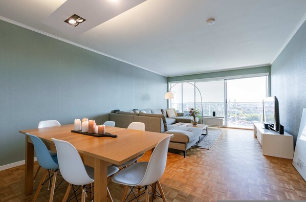 Appartement | 2 slaapkamers, een bureau, internet