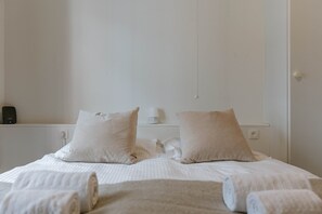 3 bedrooms, desk, Internet - Charming art Deco Apartment With Harbor Views in Blankenberge (Blankenberge)