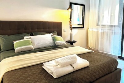 Apartment with Balcony, Parking and WiFi
