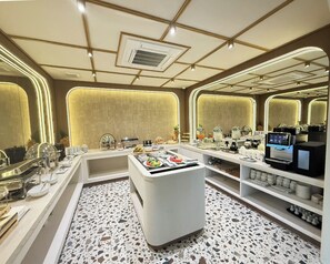 Daily breakfast for a fee