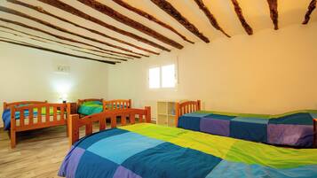 Nhà | 5 phòng ngủ, truy cập Internet không dây miễn phí, bộ trải giường