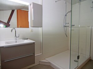 Apartment | Bathroom - Gemutliche Ferienwohnung in Korchow (Biendorf)