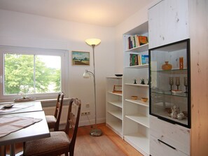 Apartment | Dining