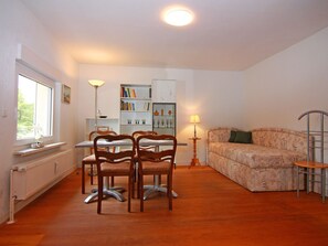 Apartment | Dining - Gemutliche Ferienwohnung in Korchow (Biendorf)