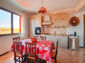 House | Private kitchen | Highchair