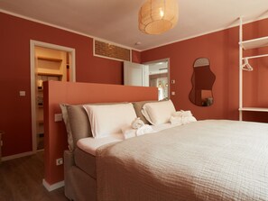 Casa | 3 dormitoris, mobiliari individual i roba de llit 