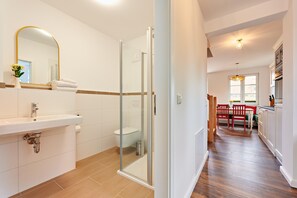 Apartemen | Kamar mandi