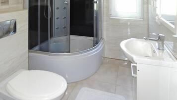 Ferienhaus | Badezimmer