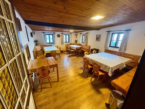 Apartment | Dining