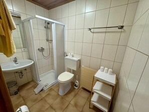 Apartment | Bathroom