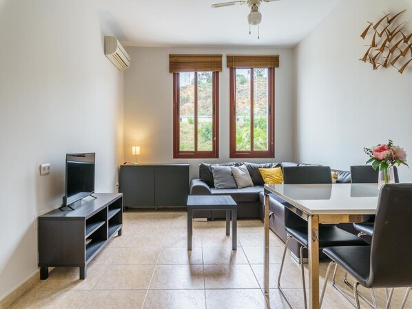 Living room - Apartment Directly on the Boulevard of La Cala (Mijas)
