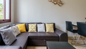 Unclassified image, 5 of 16, button - Apartment Directly on the Boulevard of La Cala (Mijas)